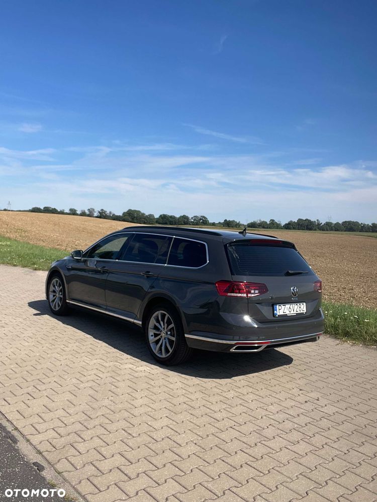 Volkswagen Passat - 5