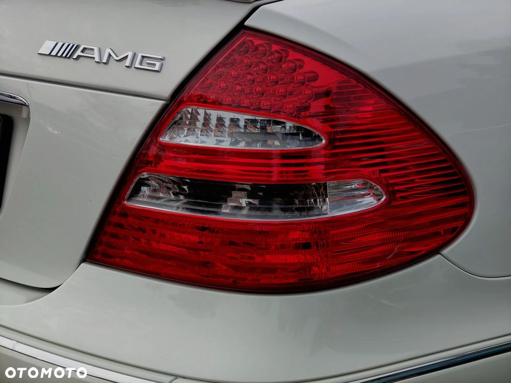 Mercedes-Benz Klasa E 55 AMG Automatik - 16