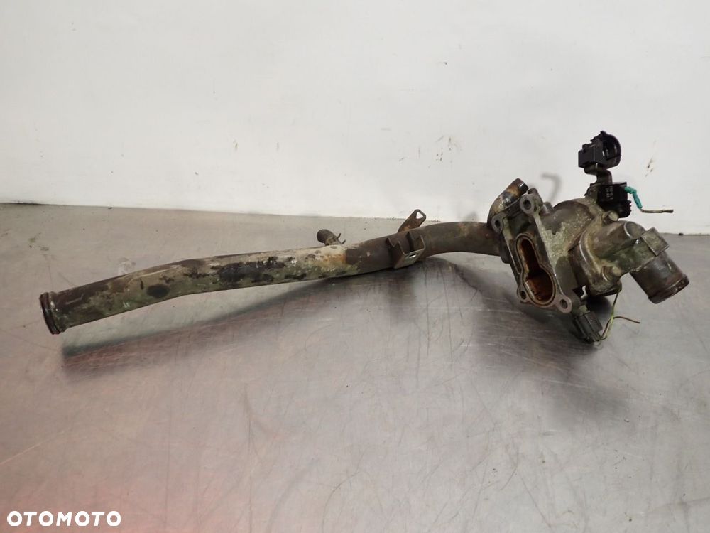 OBUDOWA TERMOSTATU MITSUBISHI OUTLANDER I - 2