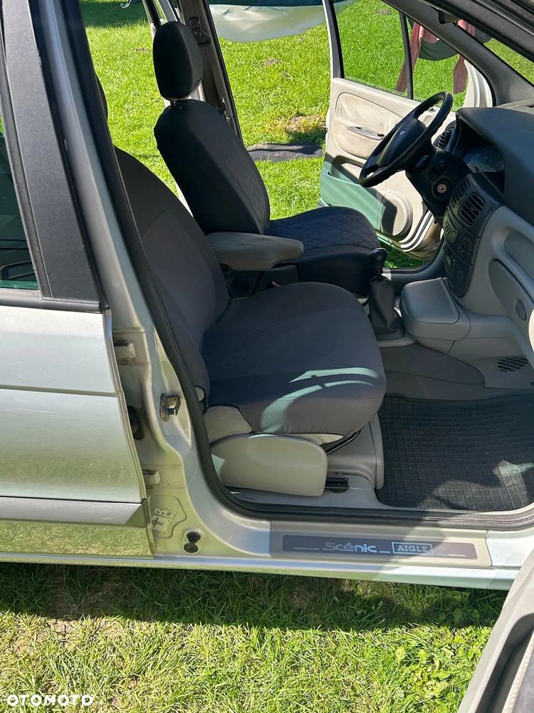 Renault Scenic 1.6 16V Luxe Dynamique - 4