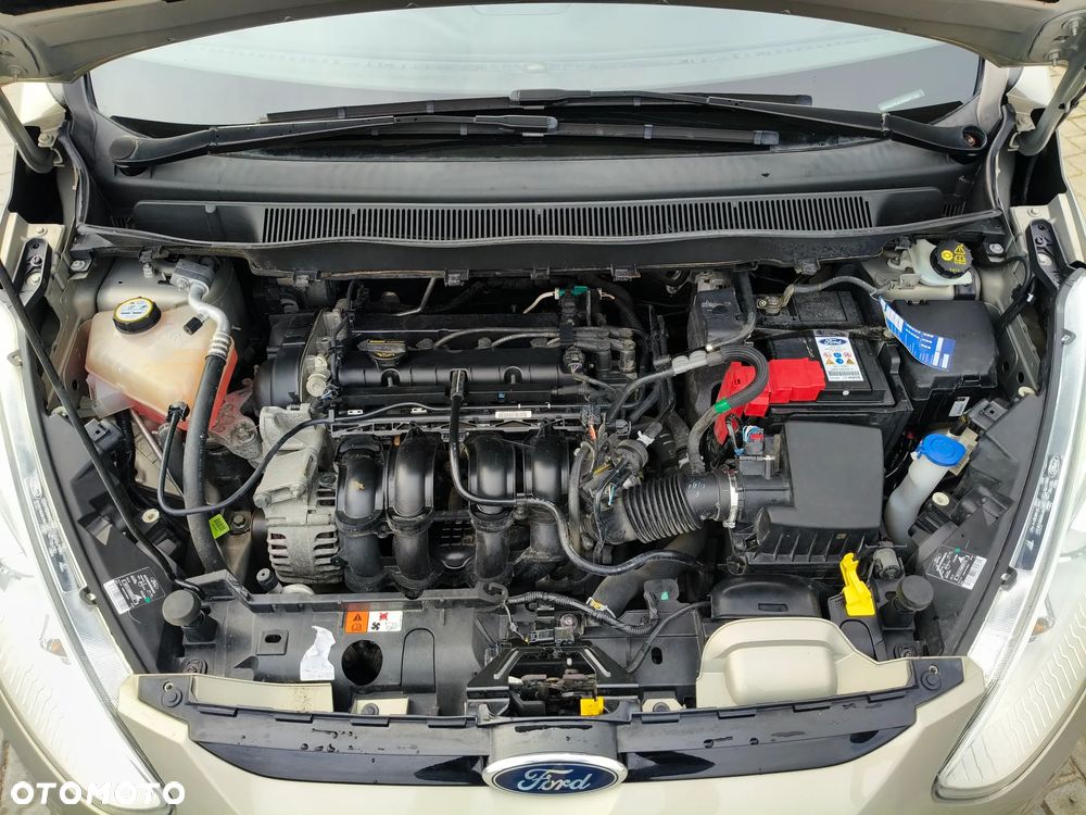 Ford B-MAX 1.6 Titanium - 24