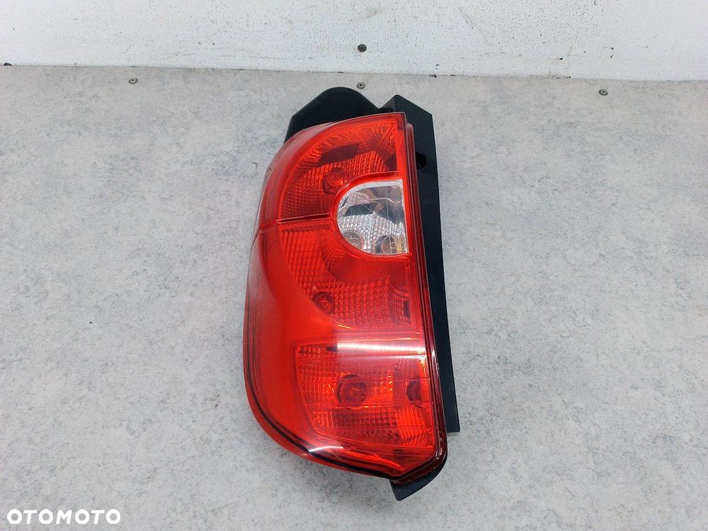 LAMPA TYLNA LEWA MITSUBISHI COLT VI FL ( 2008-2012 ) HATCHBACK - 1