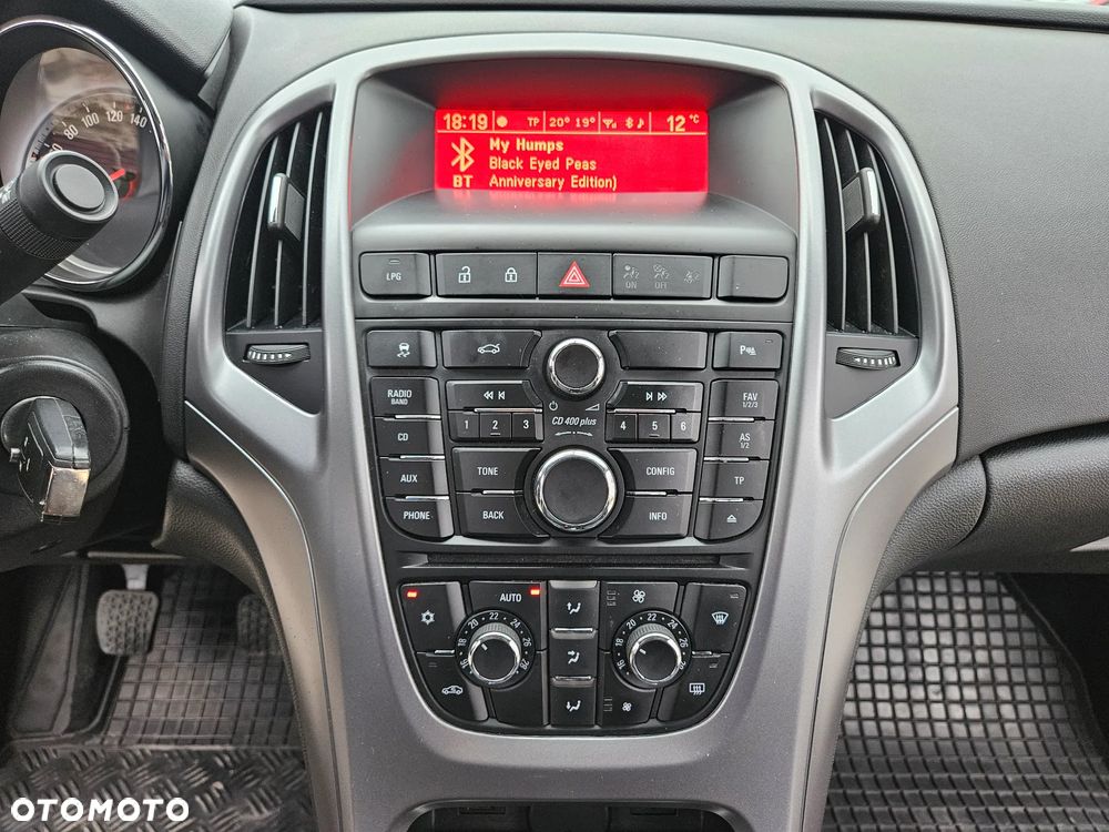 Opel Astra 1.4 T EU6 - 16