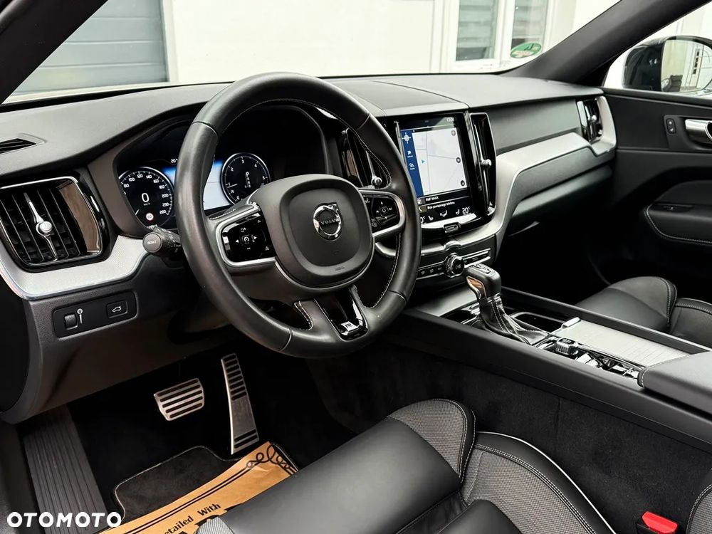 Volvo XC 60 D4 SCR R-Design - 15