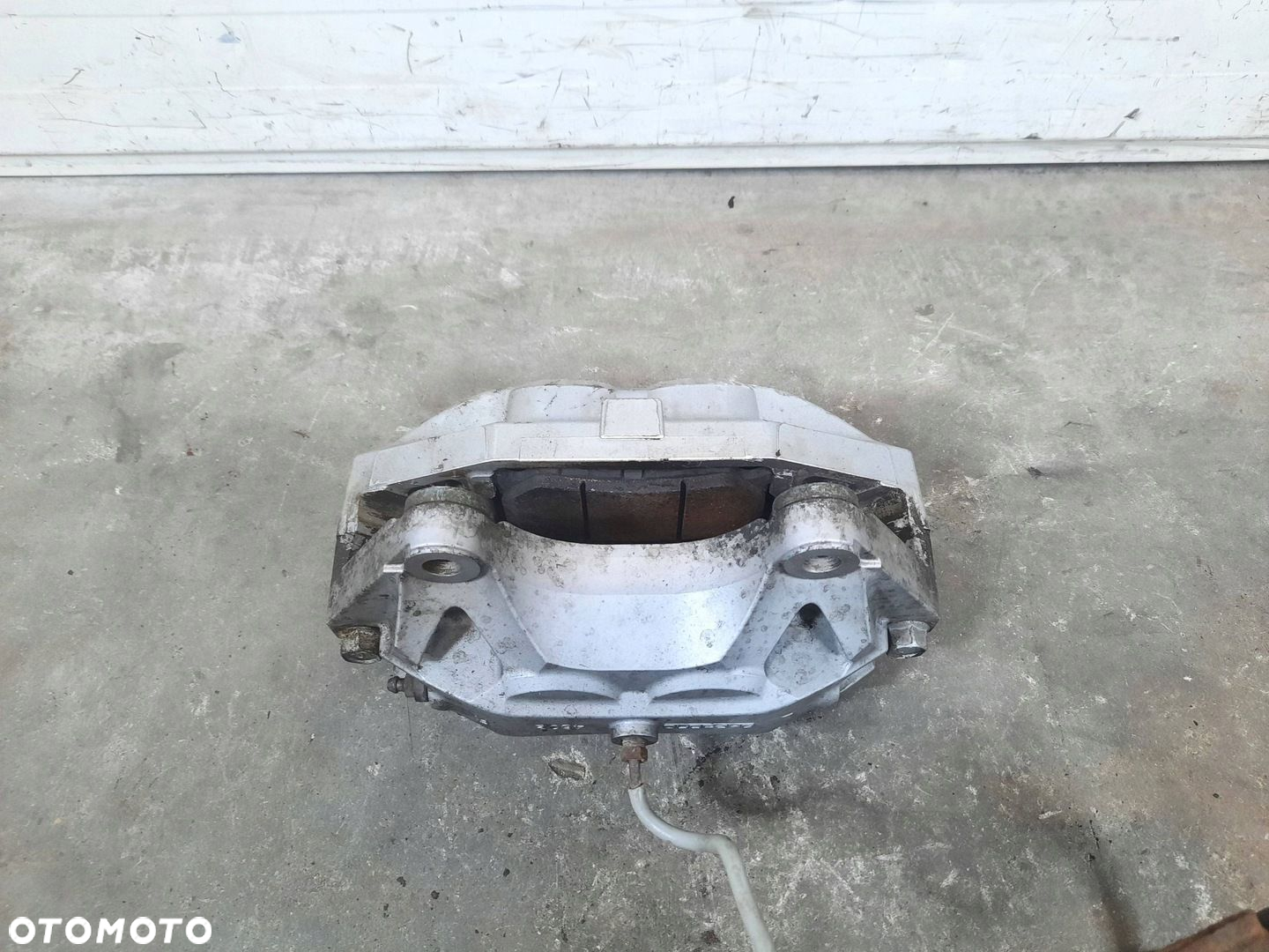 ZACISK HAMULCOWY PRAWY PRZÓD PRZEDNI INFINITI FX 30 II LIFT QX70 3.0D - 5