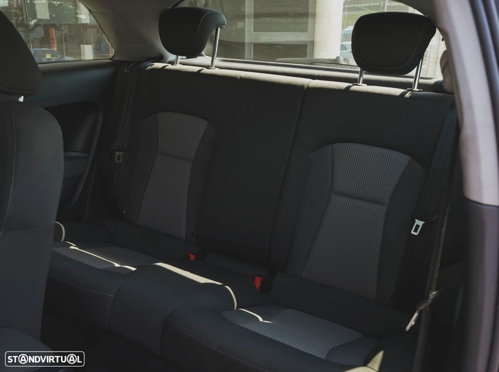 Audi A1 1.6 TDI S tronic design - 25