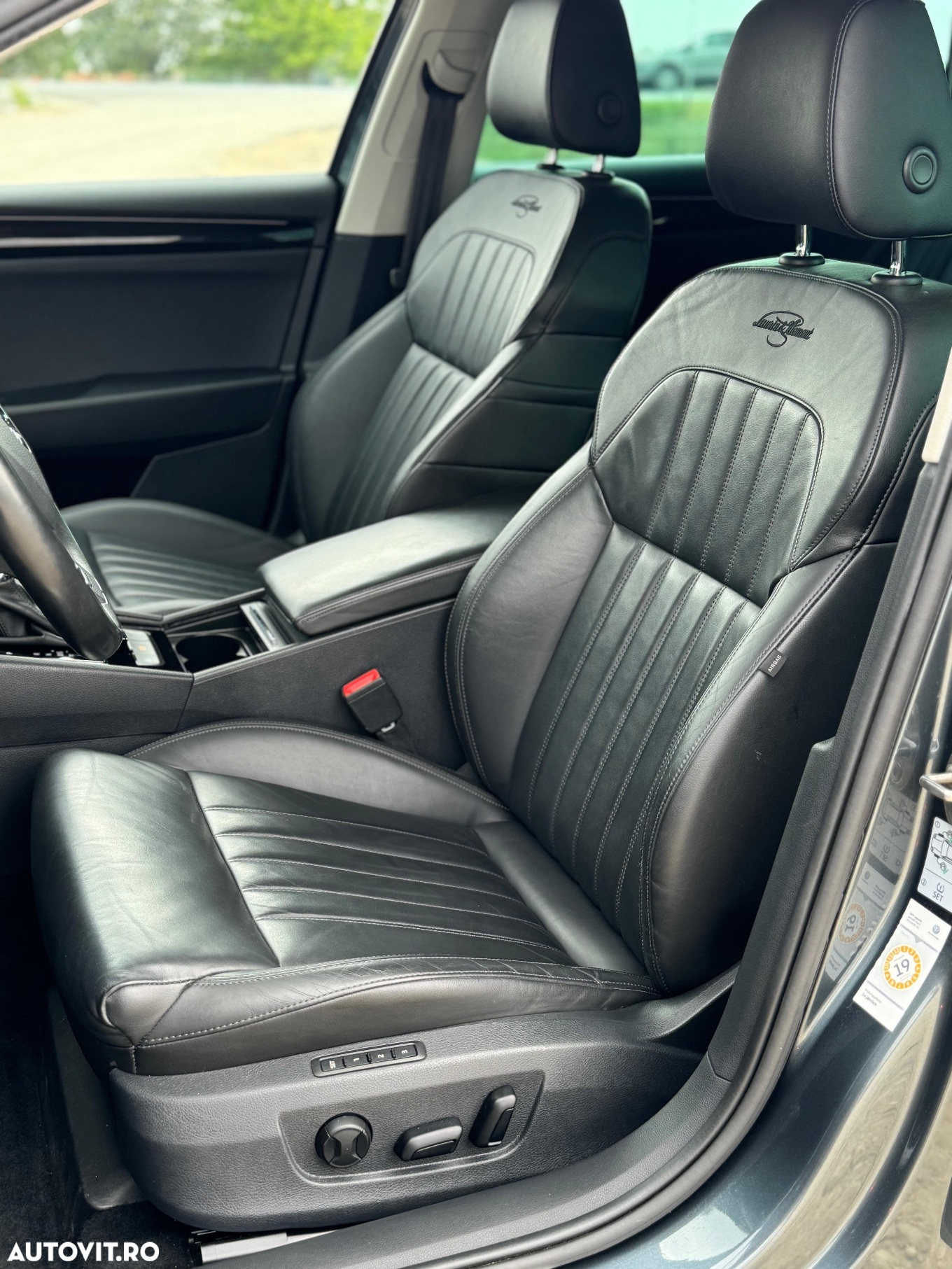 Skoda Superb 2.0 TDI DSG 4X4 Laurin & Klement - 28
