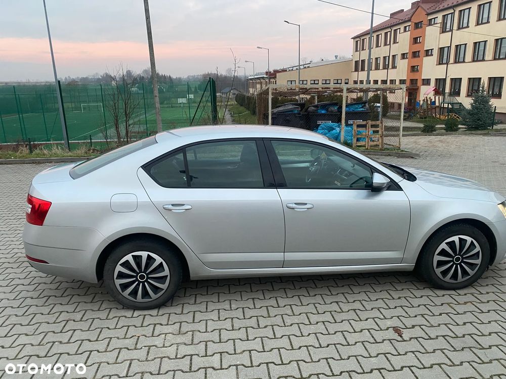 Skoda Octavia 1.6 TDI Ambition - 2