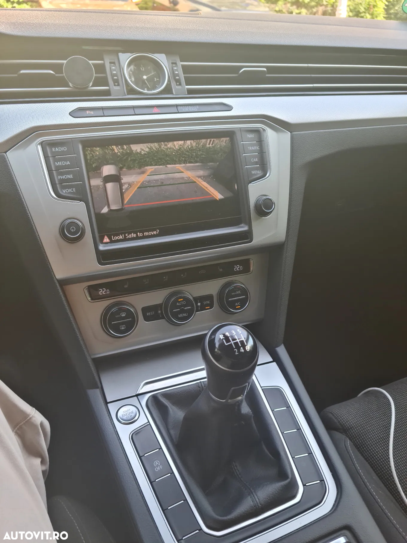 Volkswagen Passat - 16
