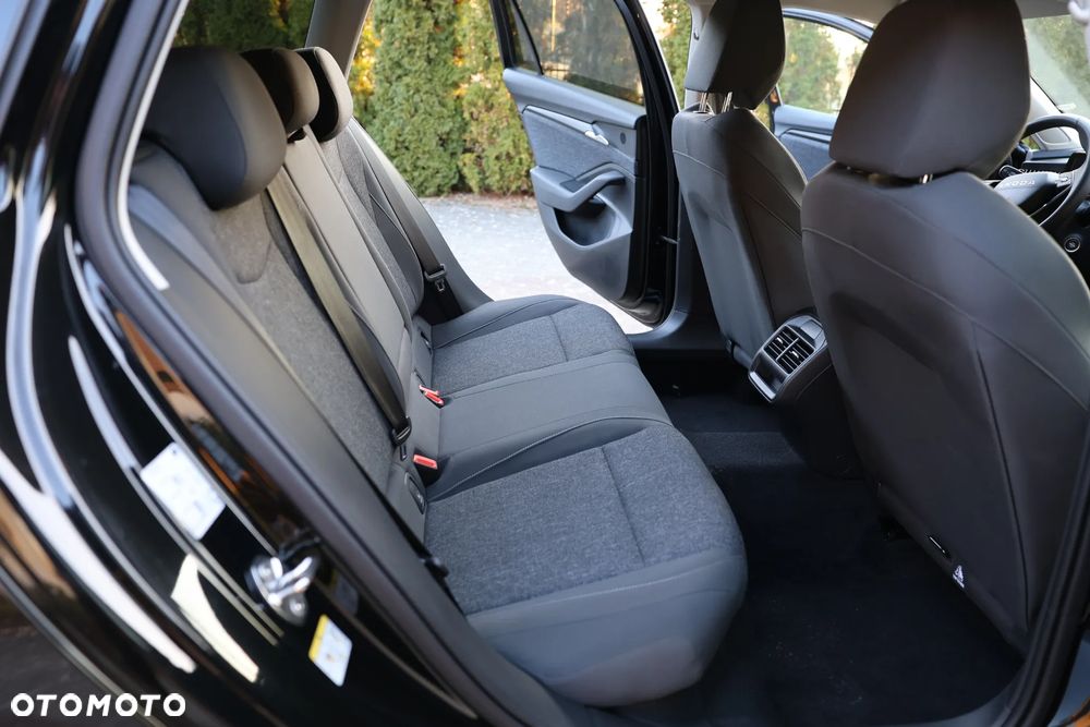 Skoda Superb 2.0 TDI SCR Essence DSG - 13