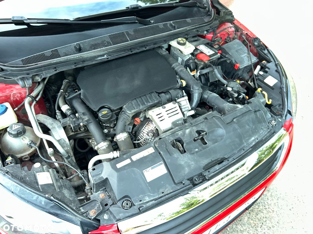 Peugeot 308 1.2 PureTech GPF Active Pack S&S EAT8 - 23