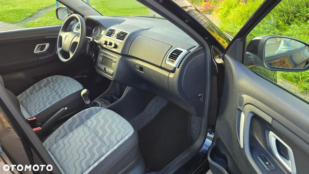 Skoda Fabia - 11