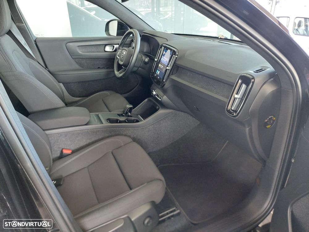 Volvo EX40 70 kWh Single Motor Core - 36