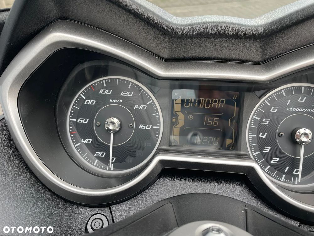 Yamaha X-max - 14