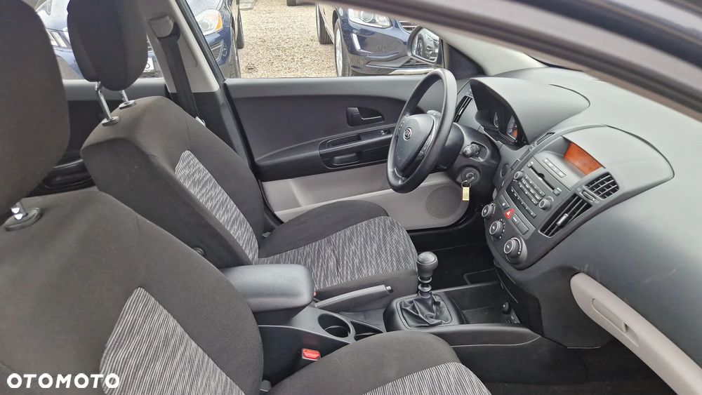 Kia Ceed 1.4 CVVT LX - 15
