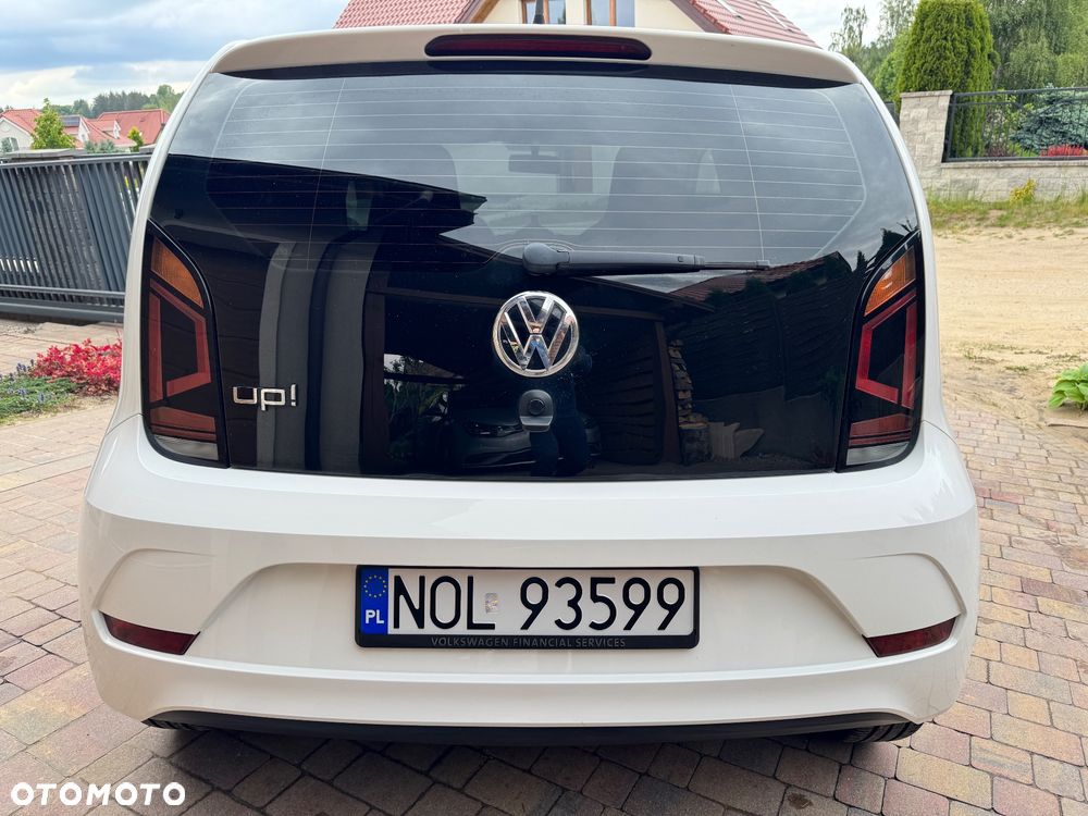 Volkswagen up! 1.0 move - 10