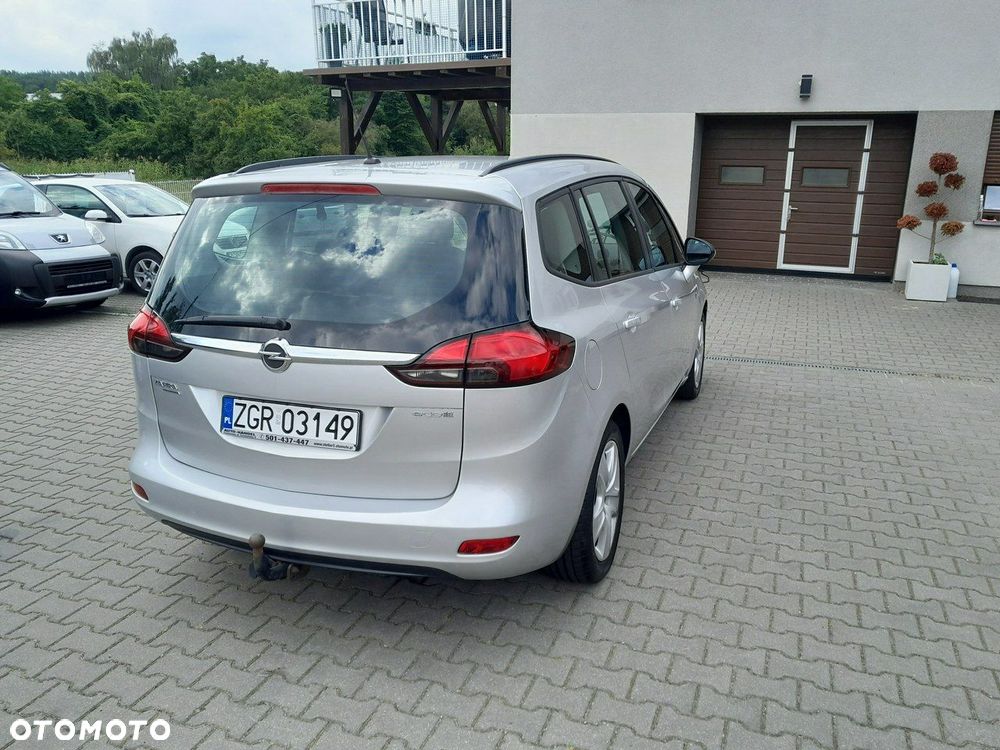 Opel Zafira - 2
