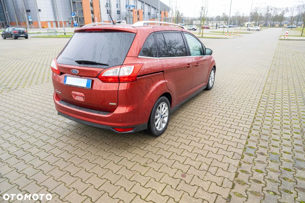 Ford Grand C-MAX - 19