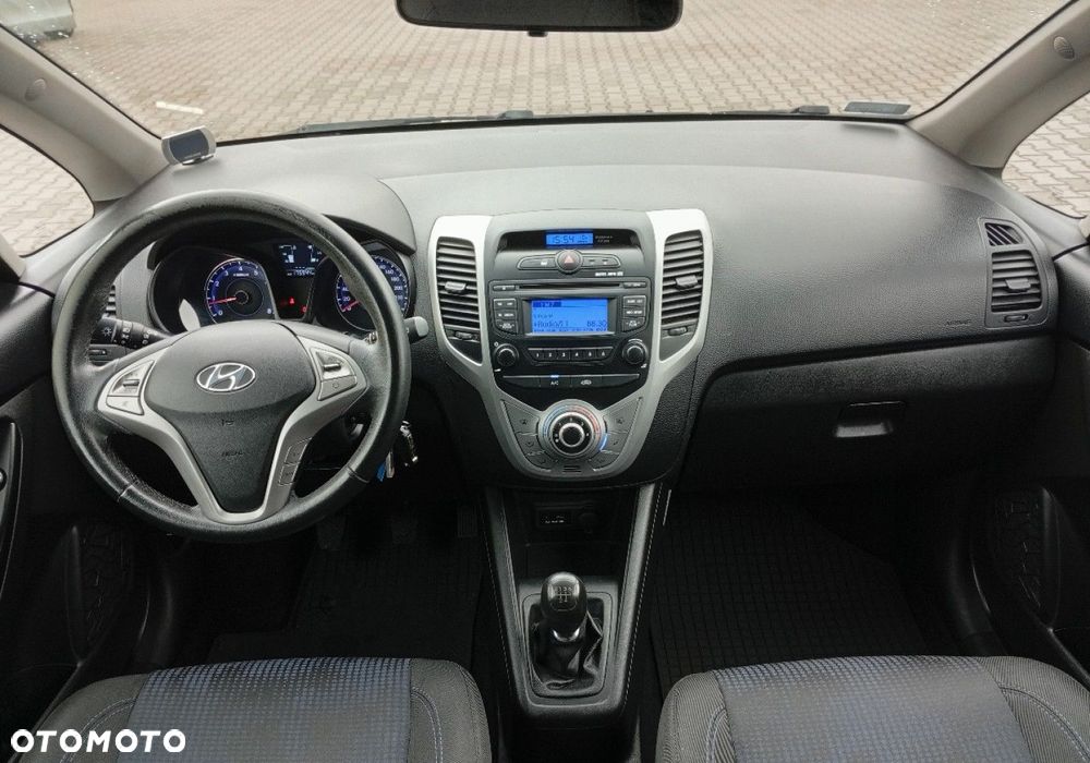 Hyundai ix20 - 22