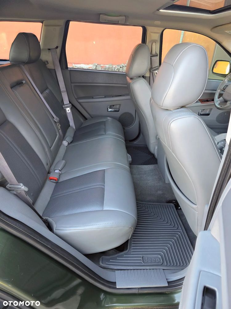 Jeep Grand Cherokee 5.7 4x4 Overland - 33