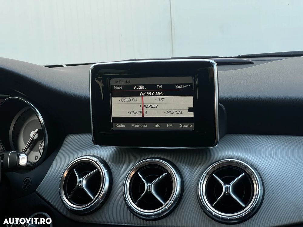 Mercedes-Benz CLA - 11