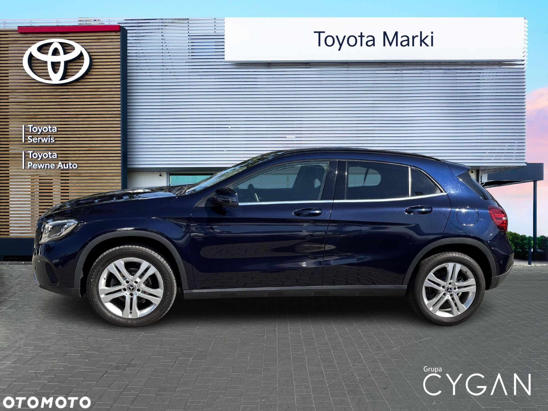 Mercedes-Benz GLA 180 d 7G-DCT Urban - 2
