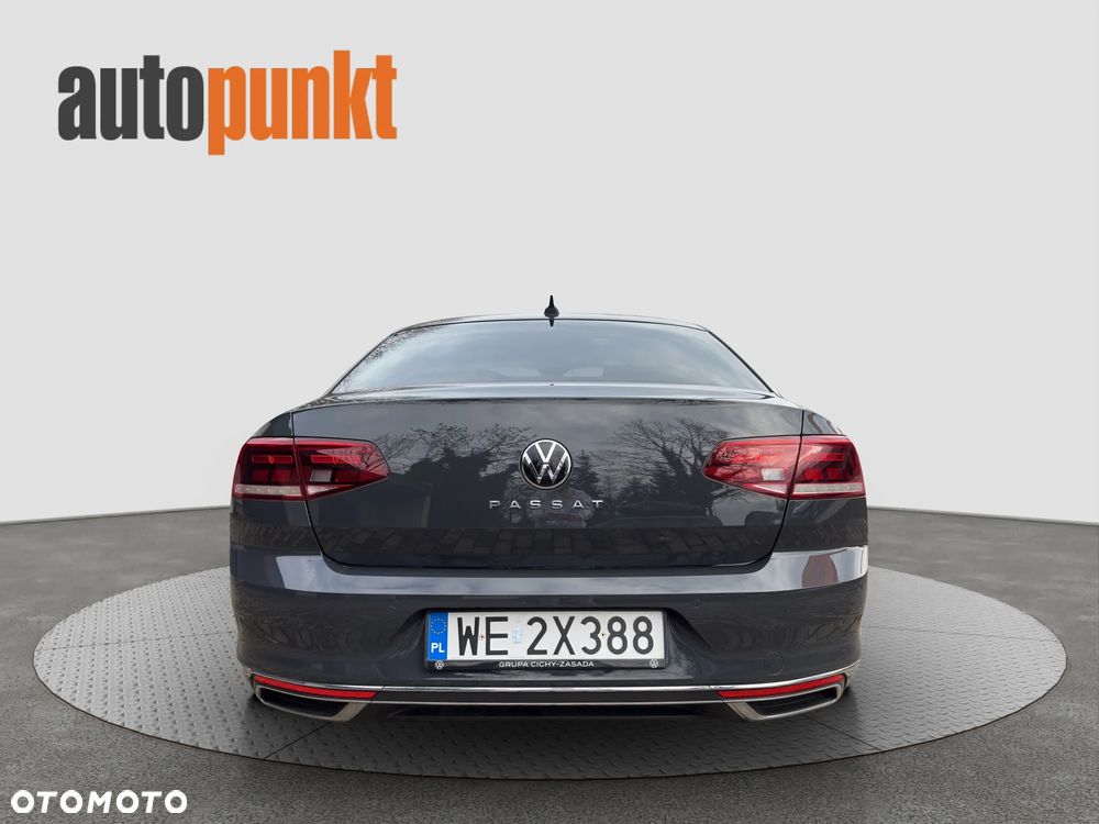 Volkswagen Passat 2.0 TSI Elegance DSG - 5