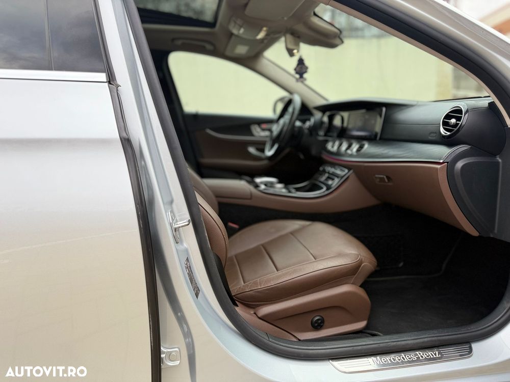 Mercedes-Benz E - 10