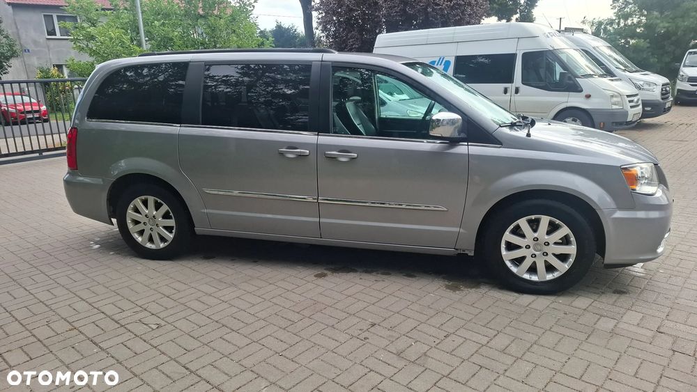 Chrysler Town & Country 3.6 Touring - 7