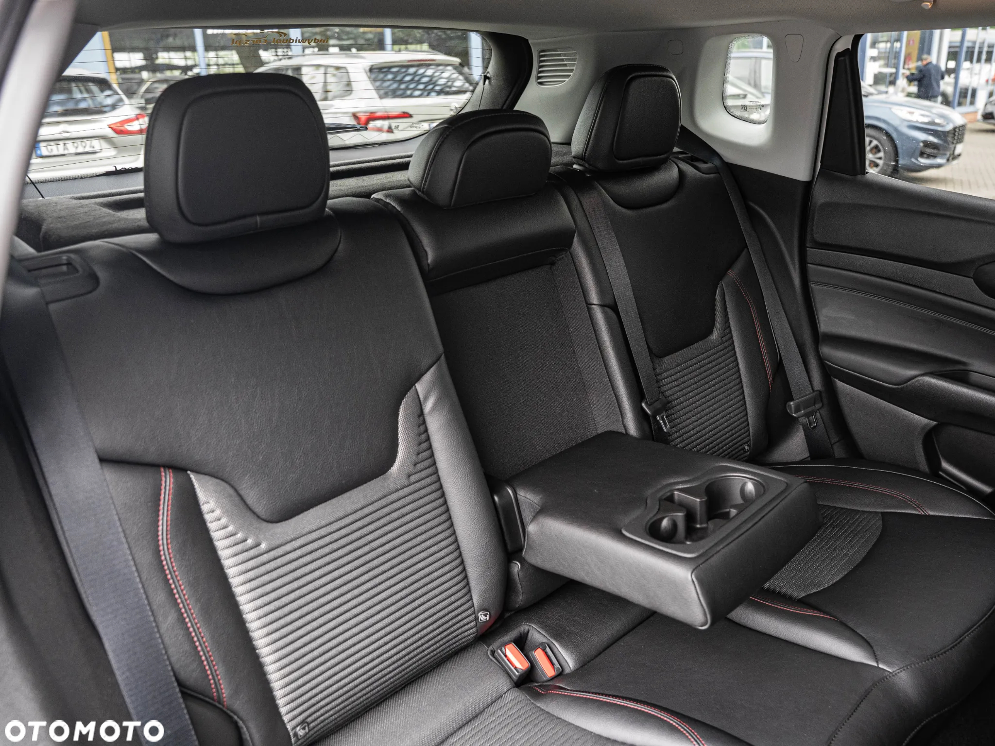 Jeep Compass - 28