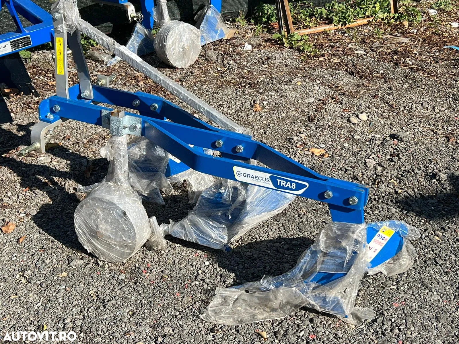 Alta Plug cu 3 brazde, Model TRA6 - 4