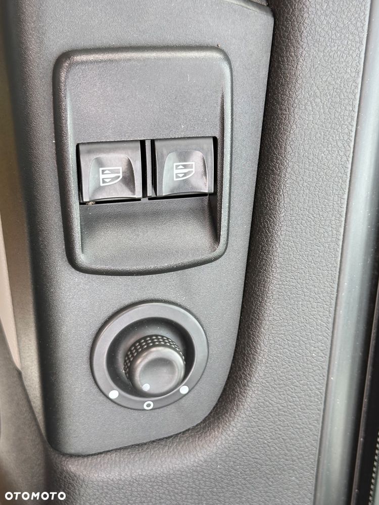 Renault Trafic - 17