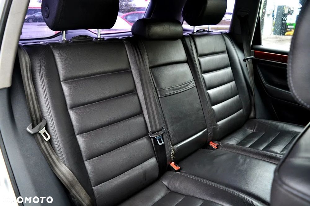 Volkswagen Touareg 3.2 V6 Automatik - 6