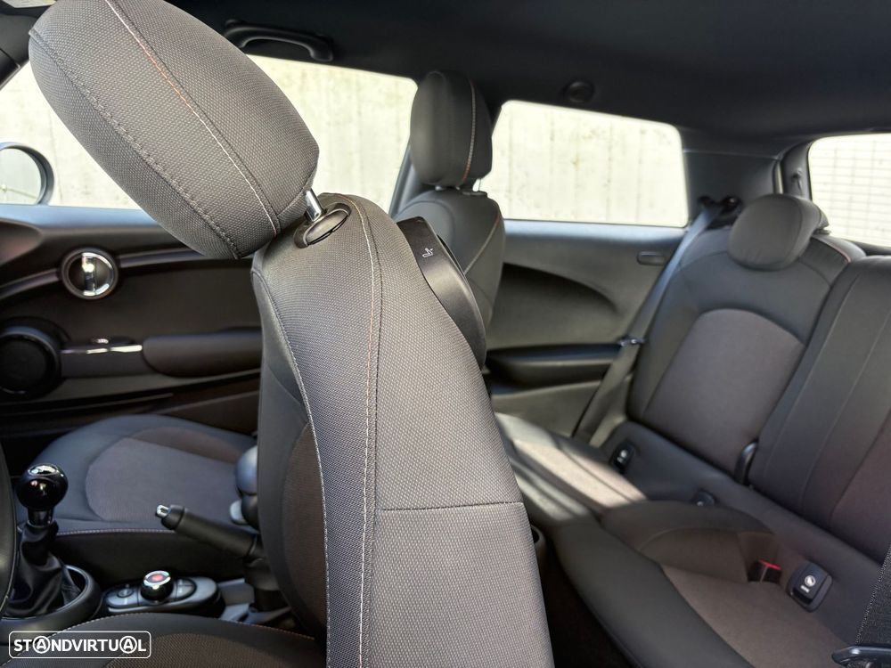 MINI 3 Portas One - 46