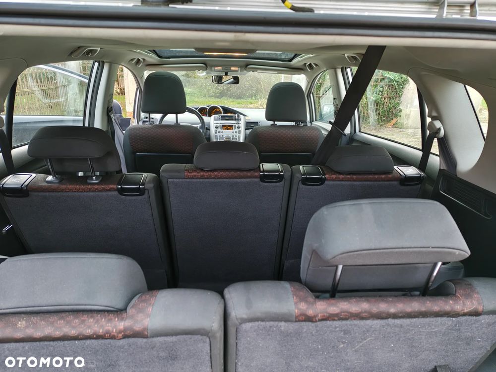 Toyota Verso 2.0 D-4D 2010 7os - 9