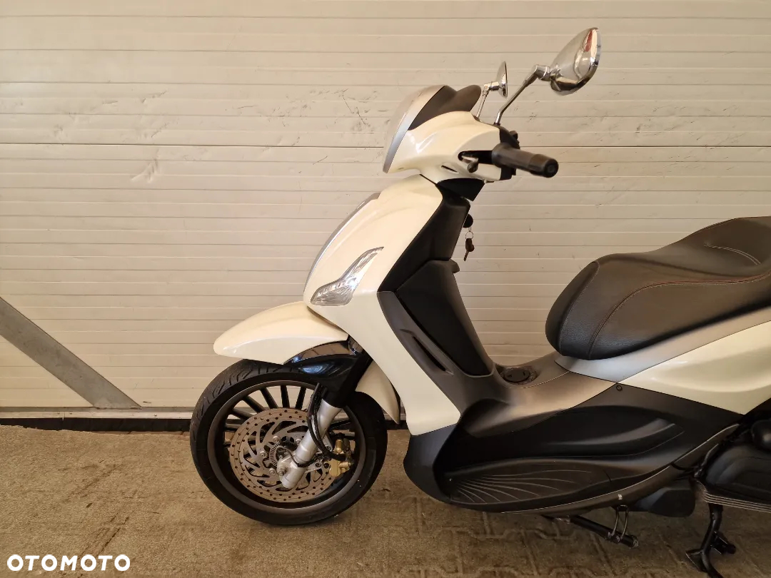 Piaggio Beverly - 7