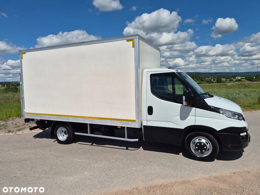 Iveco DAILY 35C15 KONTENER 4.30M WINDA SORENSEN 750KG SALON PL 2017R - 13