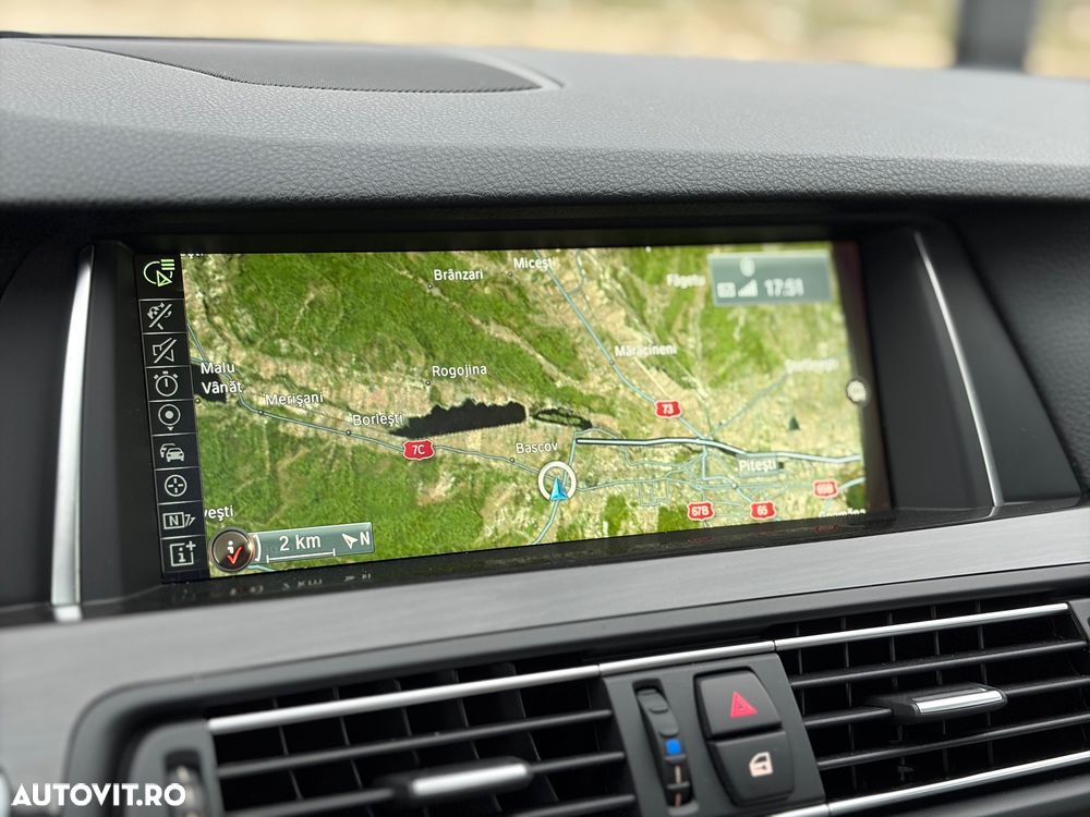 BMW Seria 5 520d Aut. Luxury Line - 10