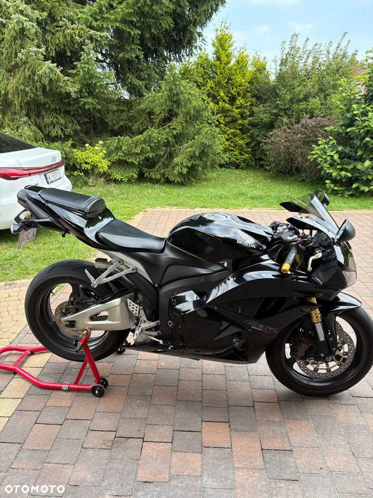 Honda CBR - 3