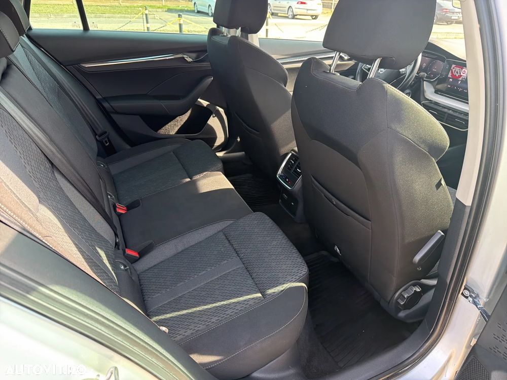 Skoda Octavia 2.0 TDI DSG Style - 14