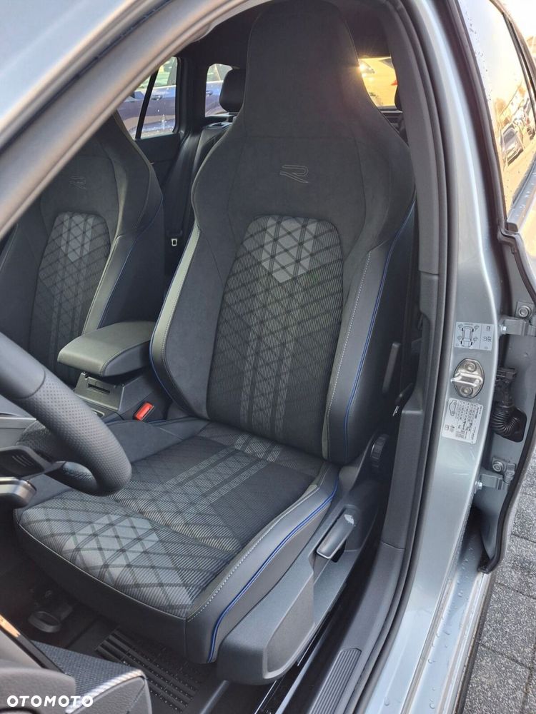 Volkswagen Golf Variant 1.5 eTSI mHEV R-Line Plus DSG - 12