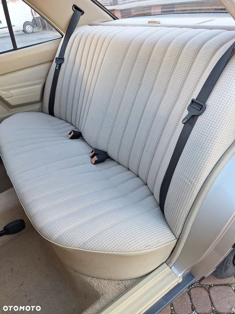 Mercedes-Benz W201 (190) - 31