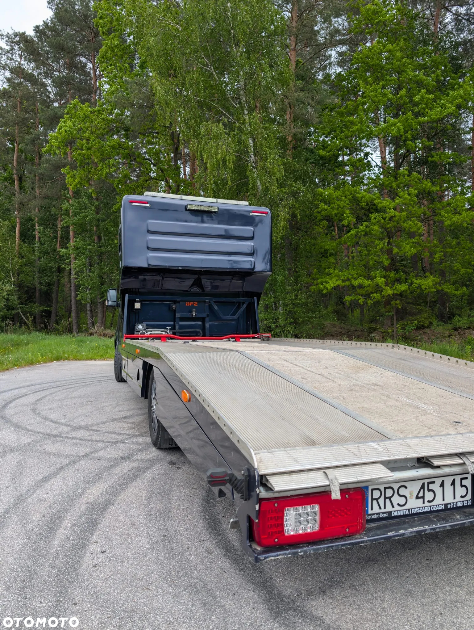 Mercedes-Benz Sprinter - 11