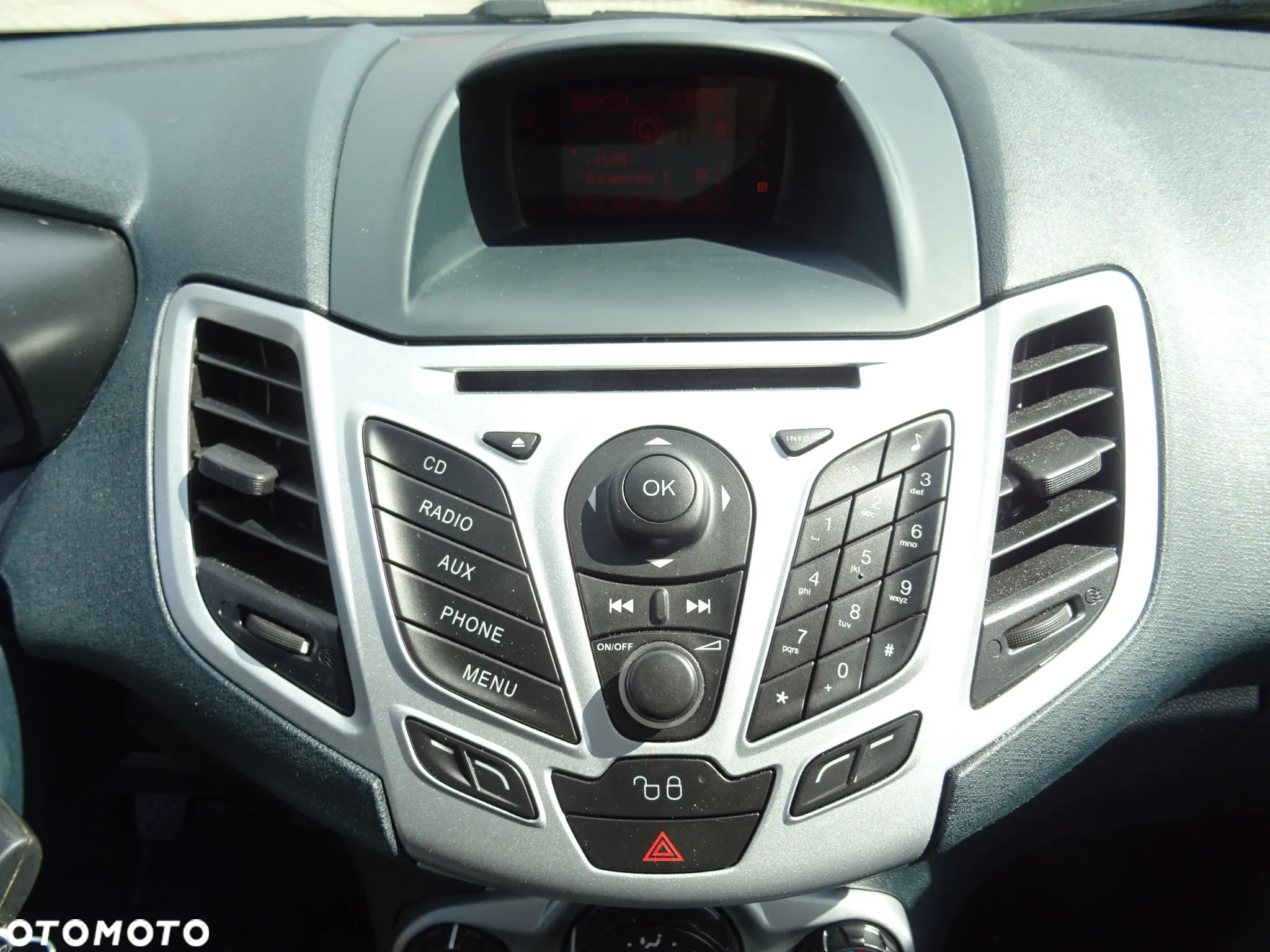 Ford Fiesta 1.25 Titanium EU5 - 19