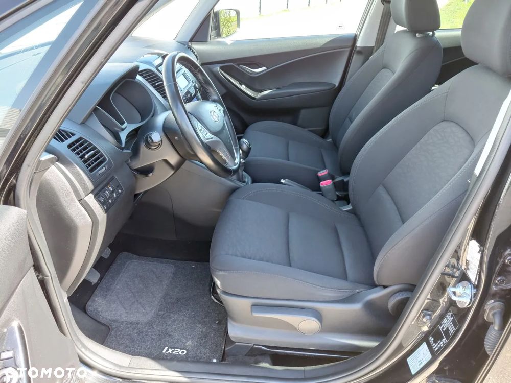 Hyundai ix20 1.4 blue Space+ - 11