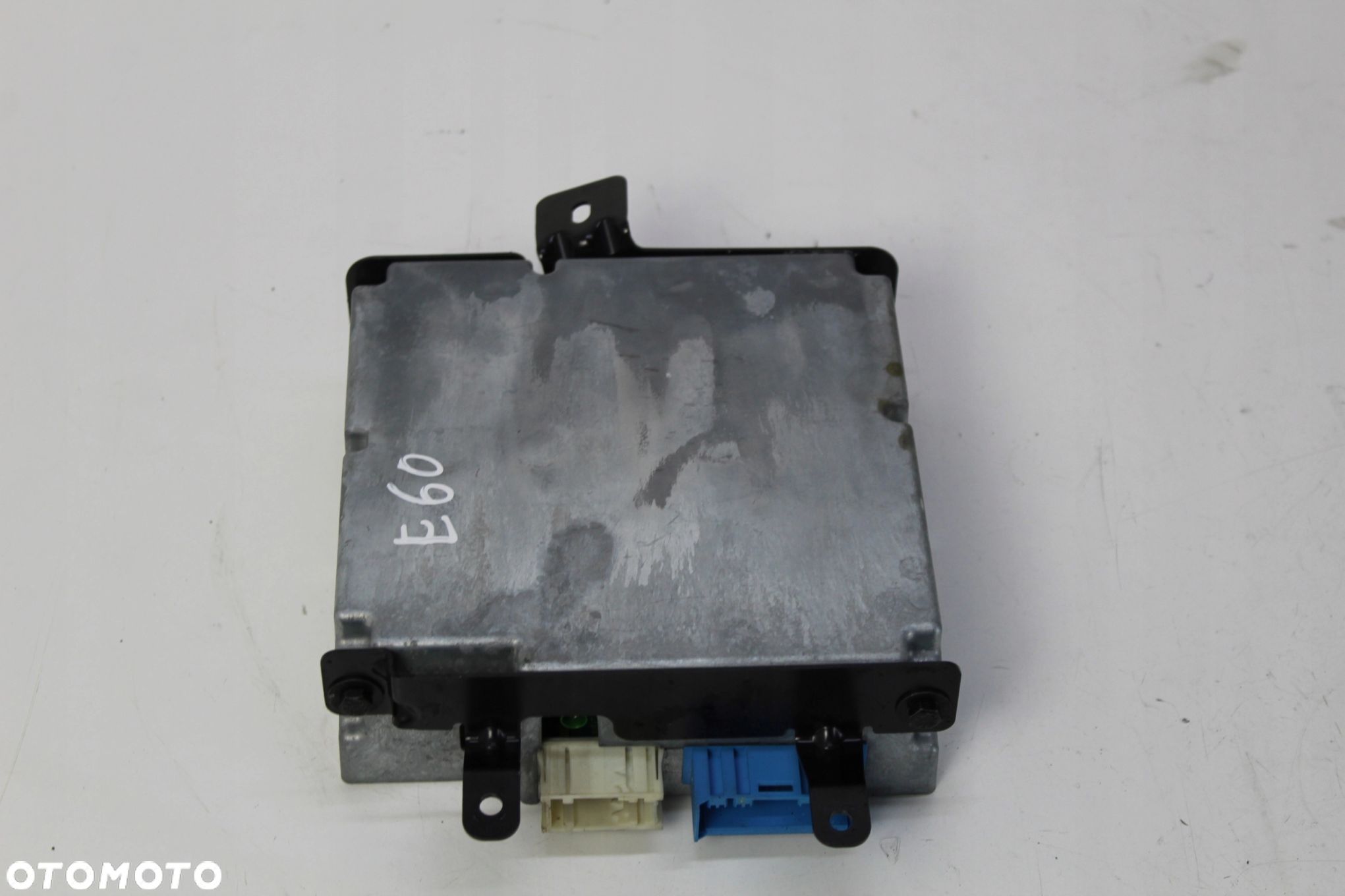 TUNER WZMACNIACZ RADIA BMW E90 E60 E81 6925105 - 1