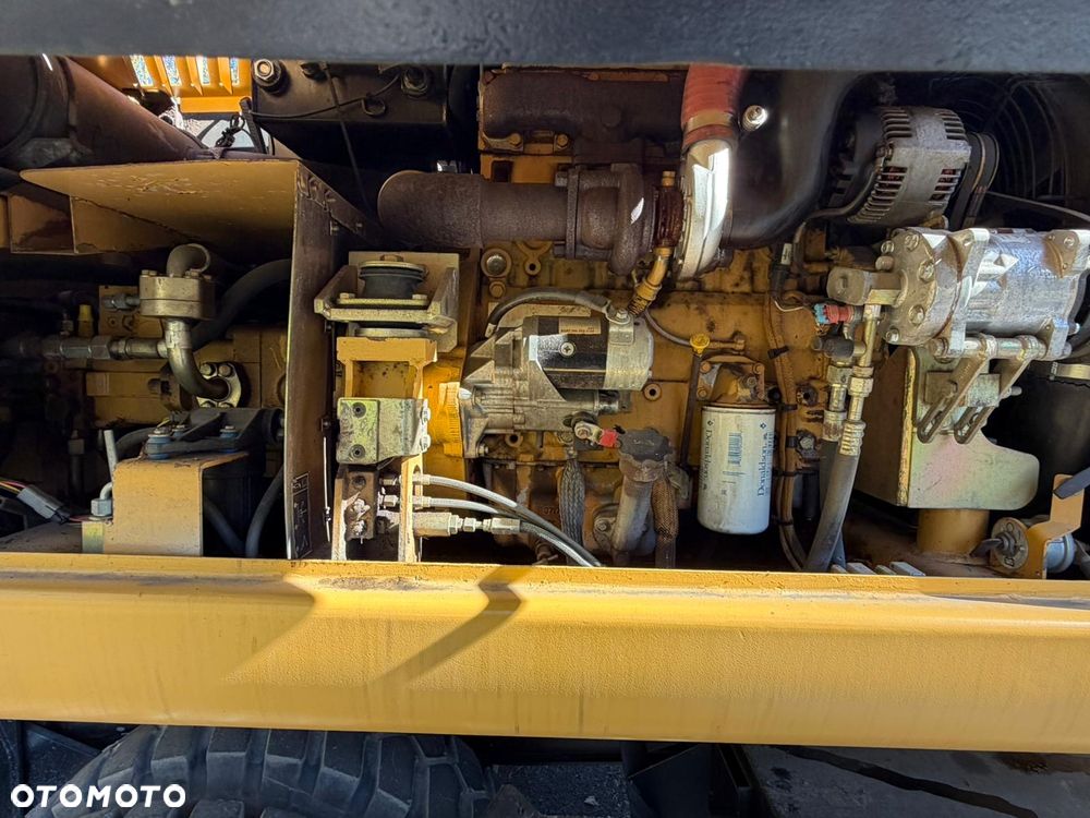 Caterpillar 313C - 8