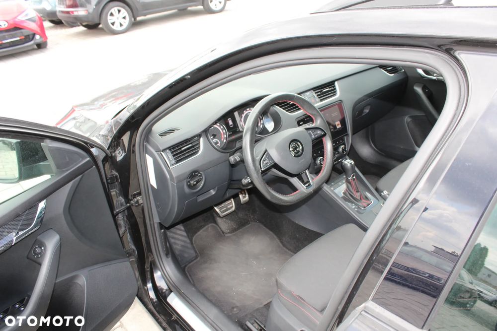 Skoda Superb 2.0 TDI Green tec Ambition - 8