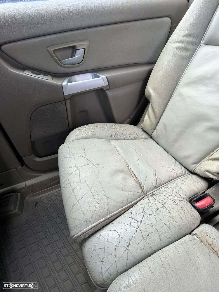 Volvo XC 90 2.4 D5 7L Nivel 2 Auto. - 18