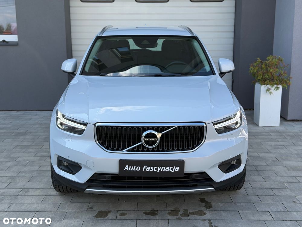 Volvo XC 40 B4 B AWD Momentum Pro - 4